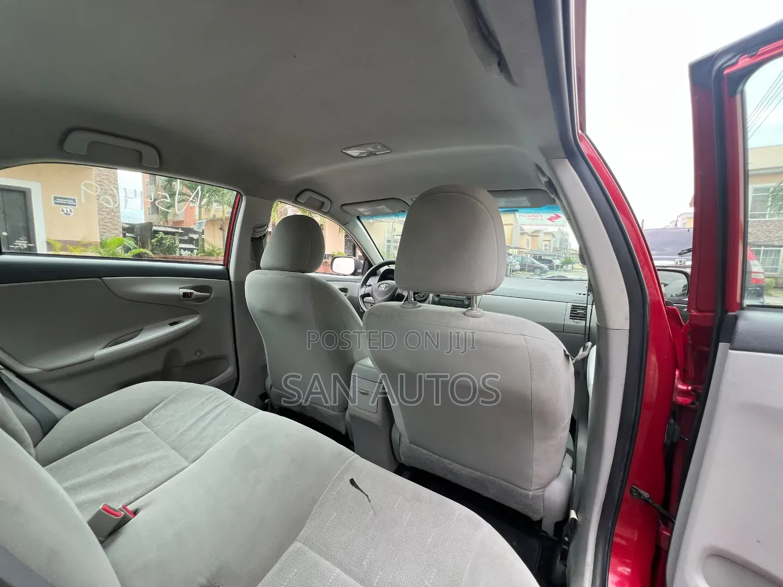 Toyota Corolla LE 4dr Sedan (1.8L 4cyl 4A) 2011 Red