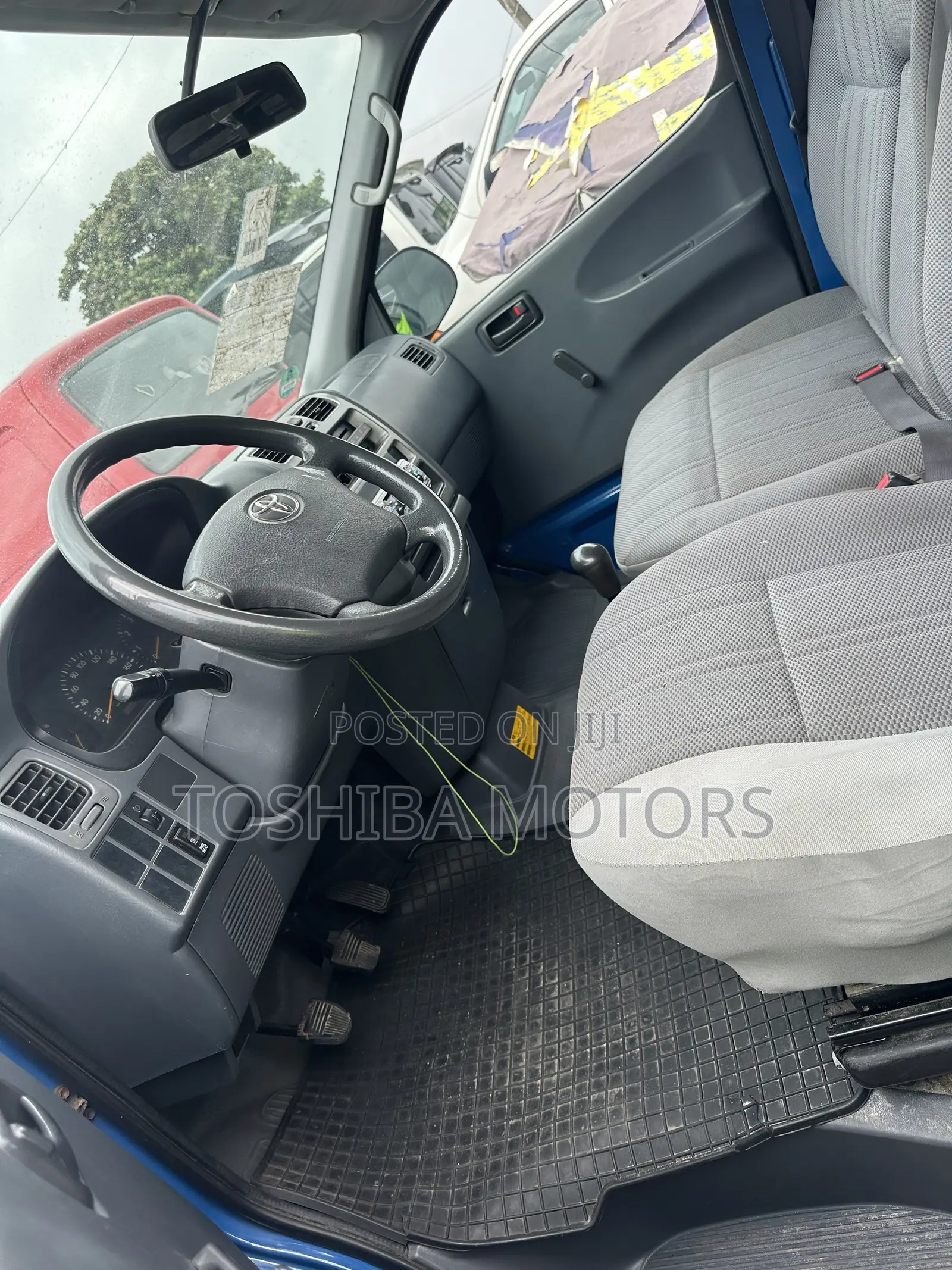 Toyota HiAce 2007 Blue
