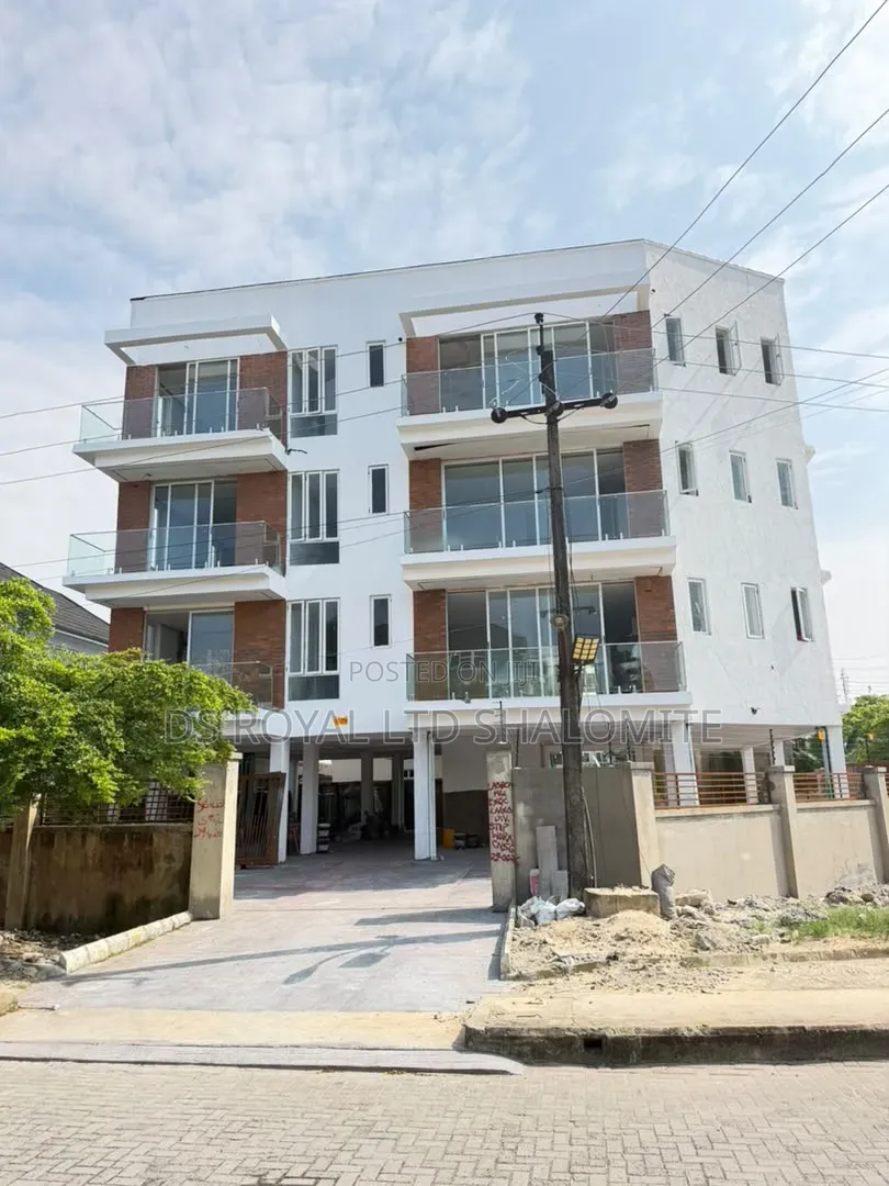2bdrm Apartment in Lekki Phase 1 for sale