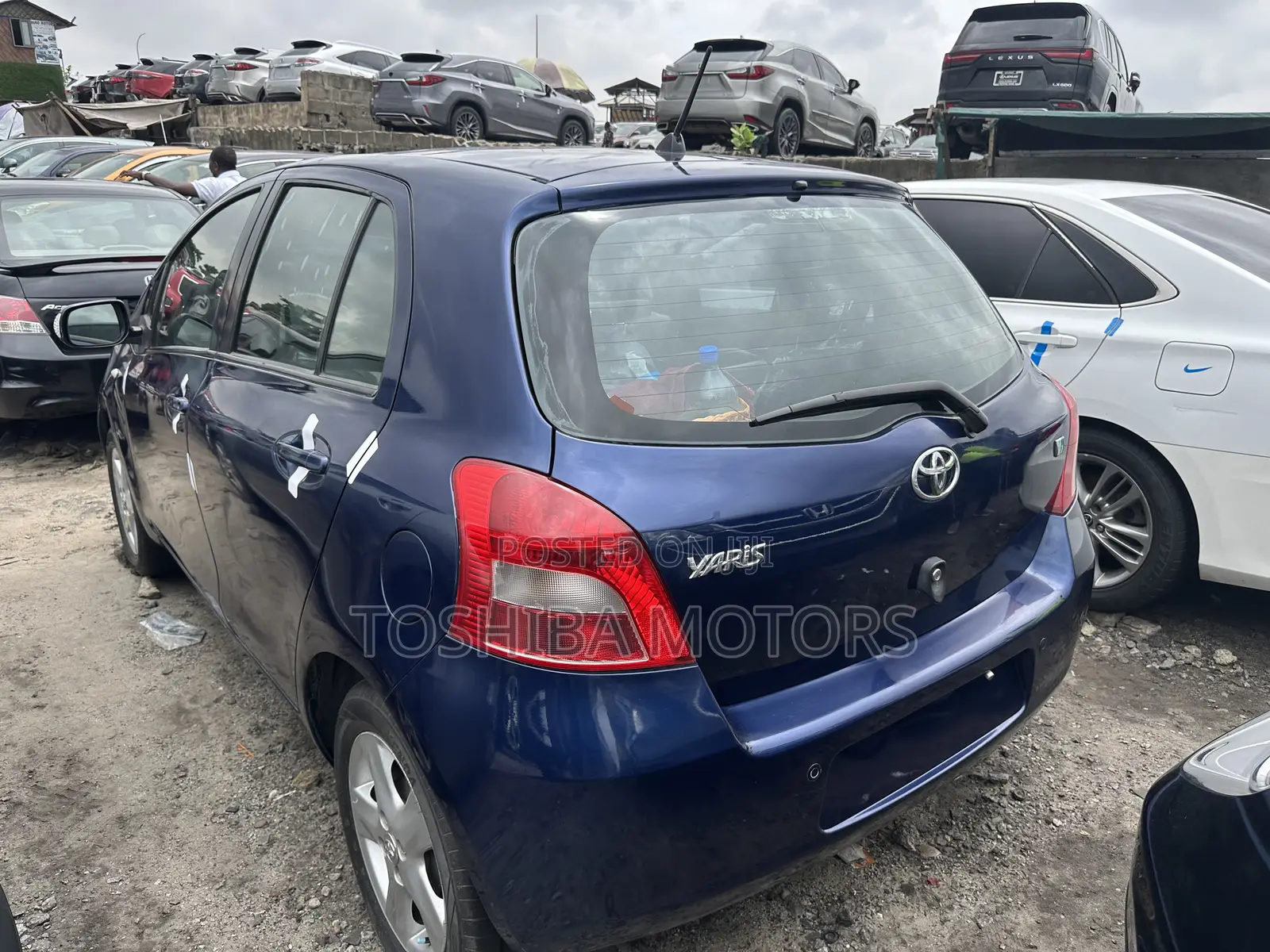 Toyota Yaris 2011 Blue