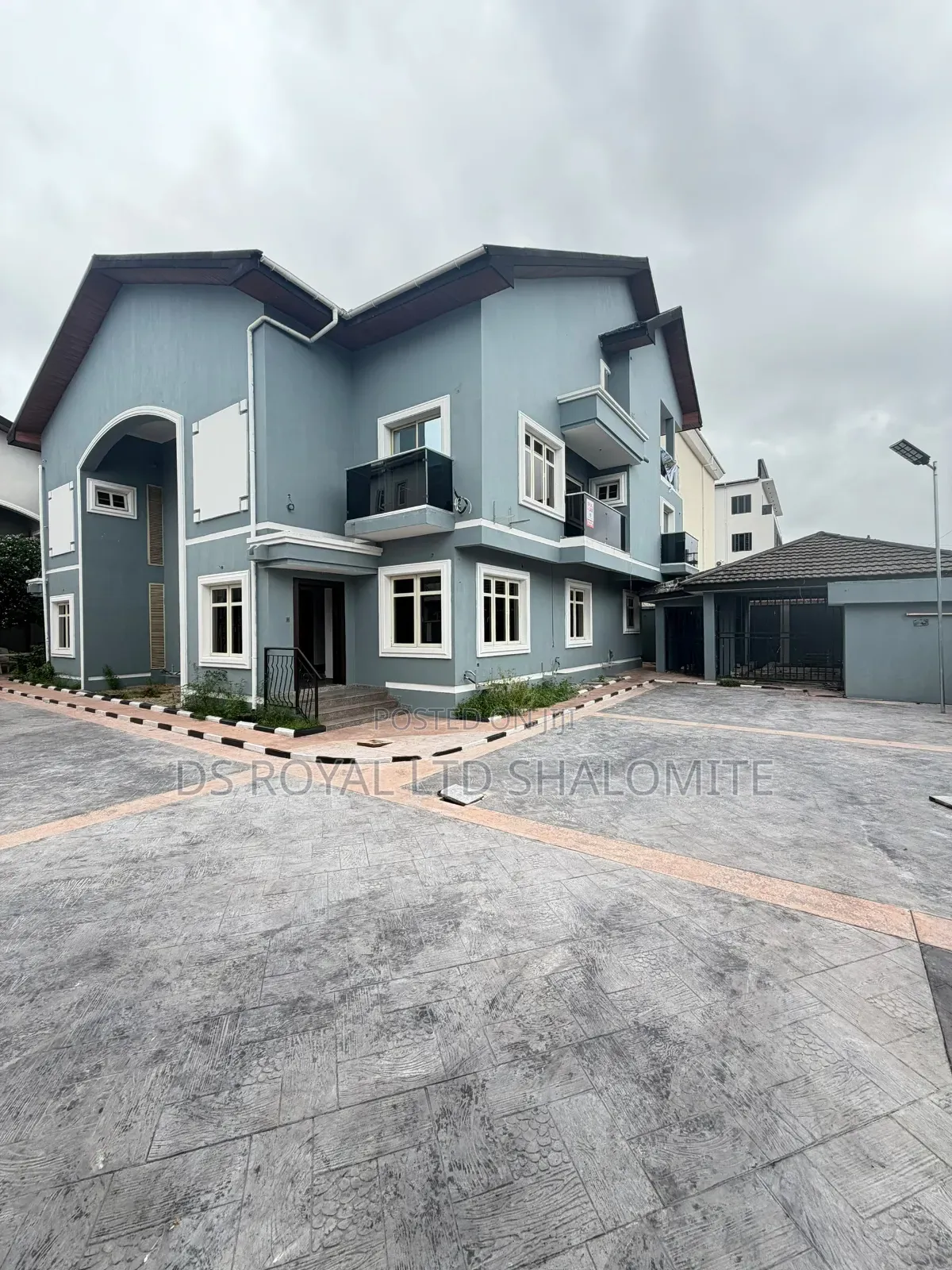 4bdrm Duplex in Victoria Island Extension for sale