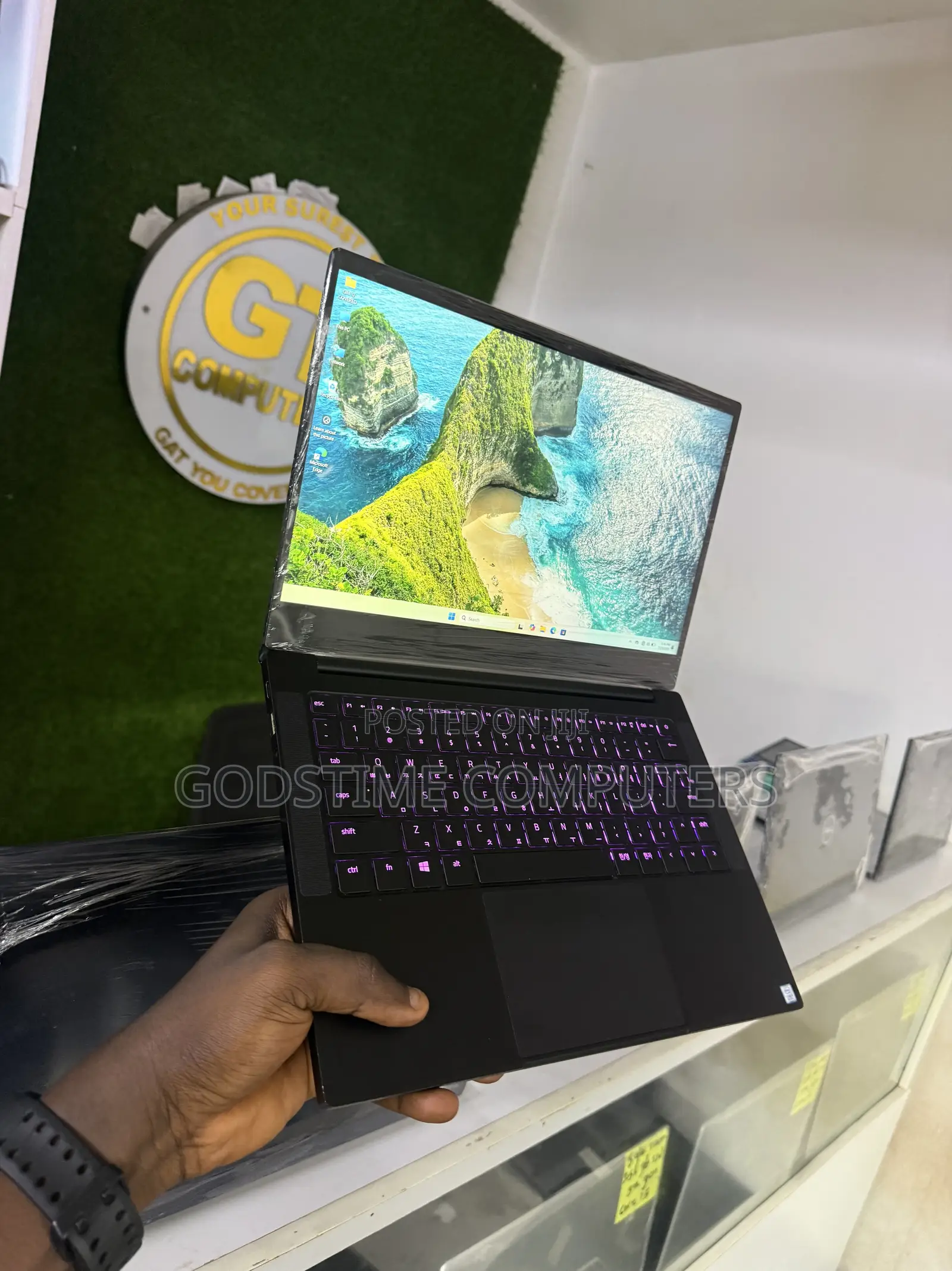 New Laptop Razer 16GB Intel Core i7 SSD 1T