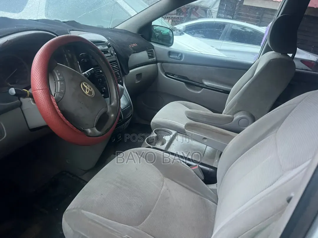 Toyota Sienna 2006 Gray