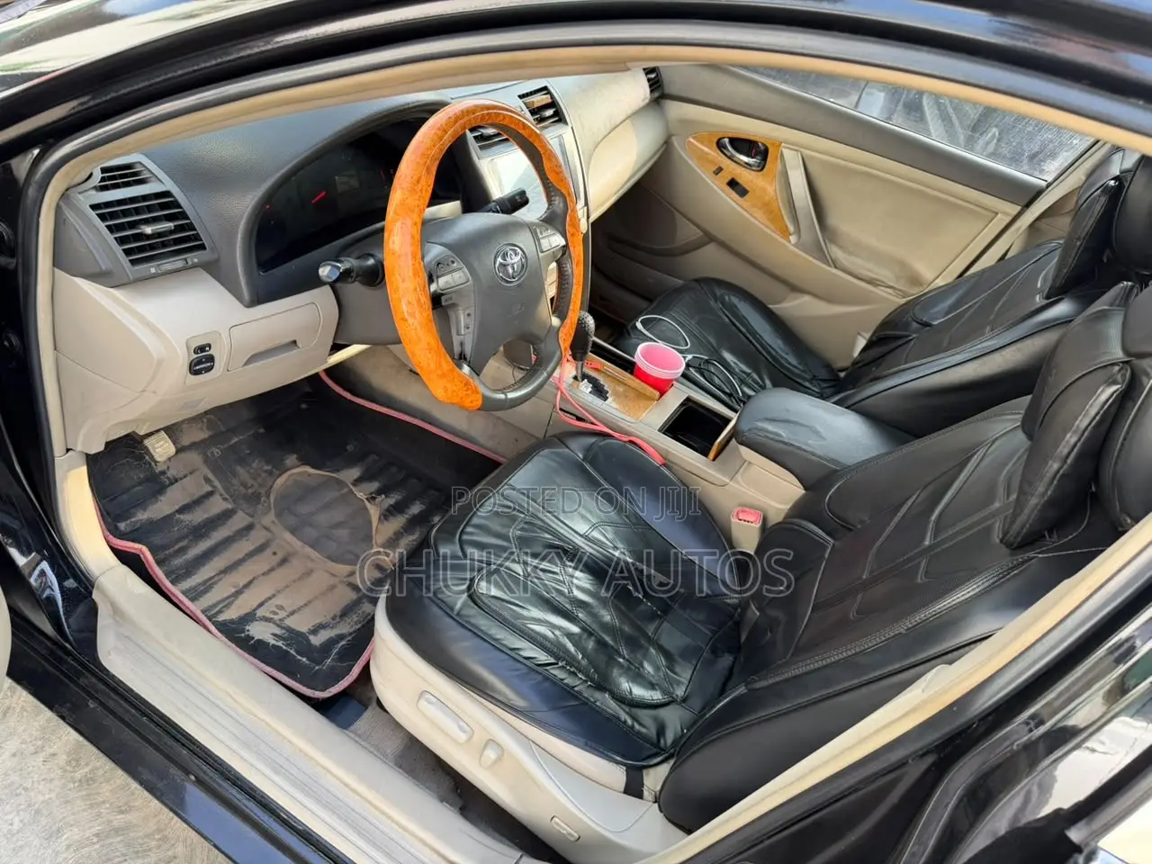 Toyota Camry XLE V6 4dr Sedan (3.5L 6cyl 6AM) 2010 Black