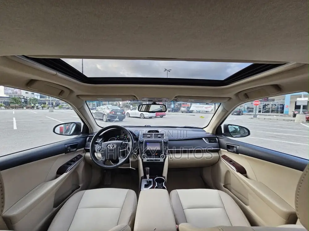 Toyota Camry XLE V6 4dr Sedan (3.5L 6cyl 6A) 2013 Gray