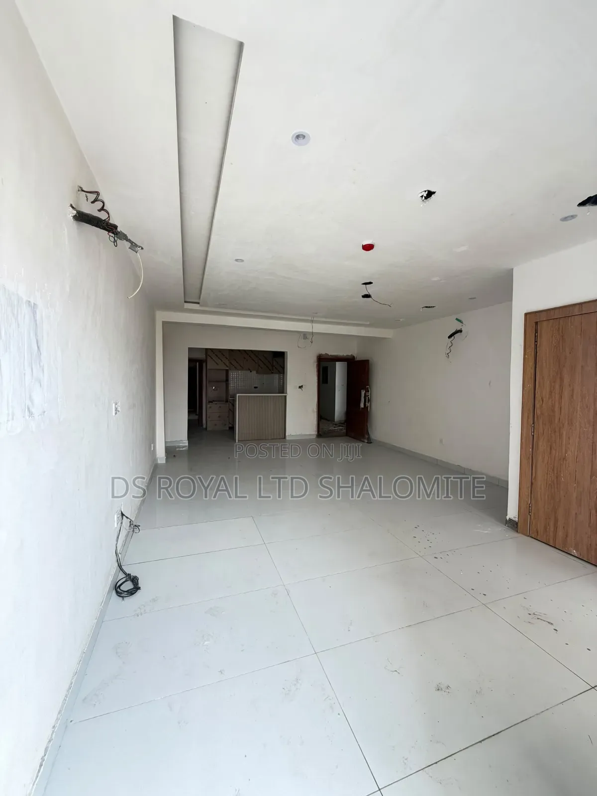 2bdrm Block of Flats in Lekki Phase 1 for sale