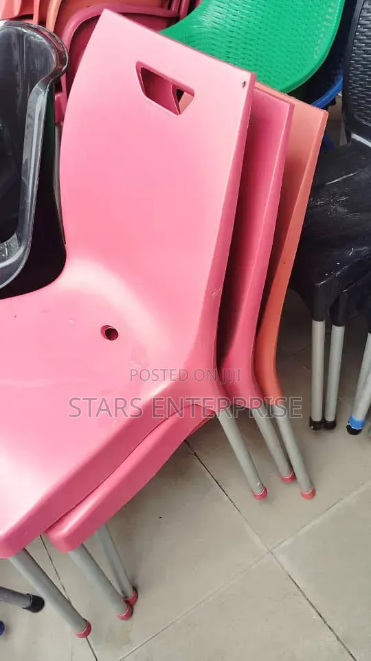 Plastic Chair With Metal Legs