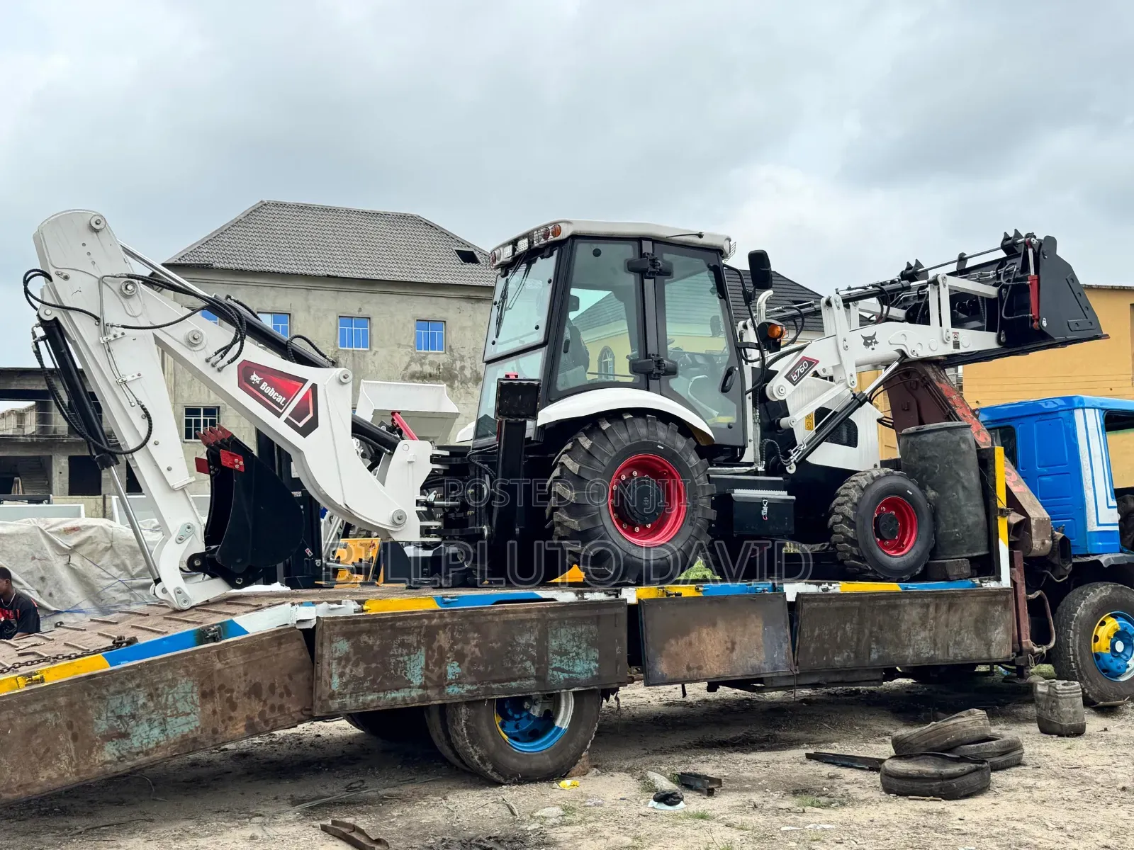 Bobcat B760 Backhoe Loader