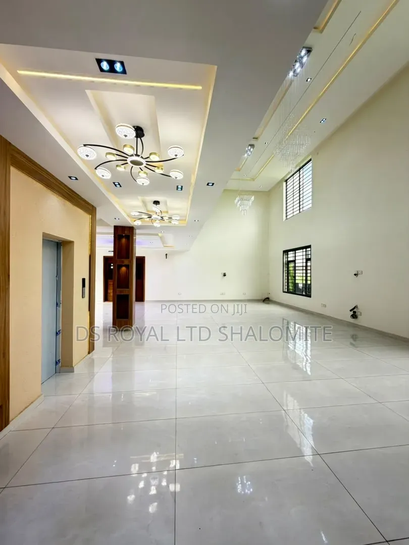 5bdrm Duplex in Ado / Ajah for sale