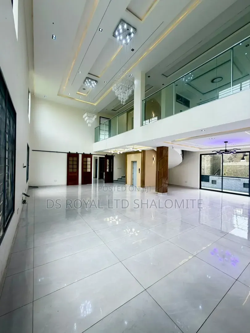 5bdrm Duplex in Ado / Ajah for sale