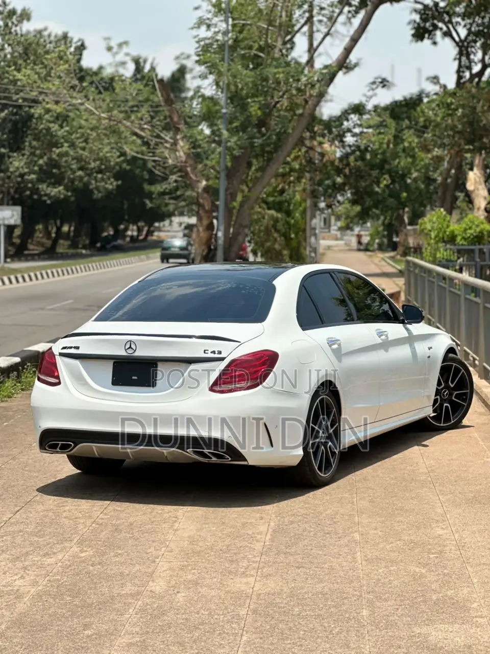Mercedes-Benz C450 2017 White