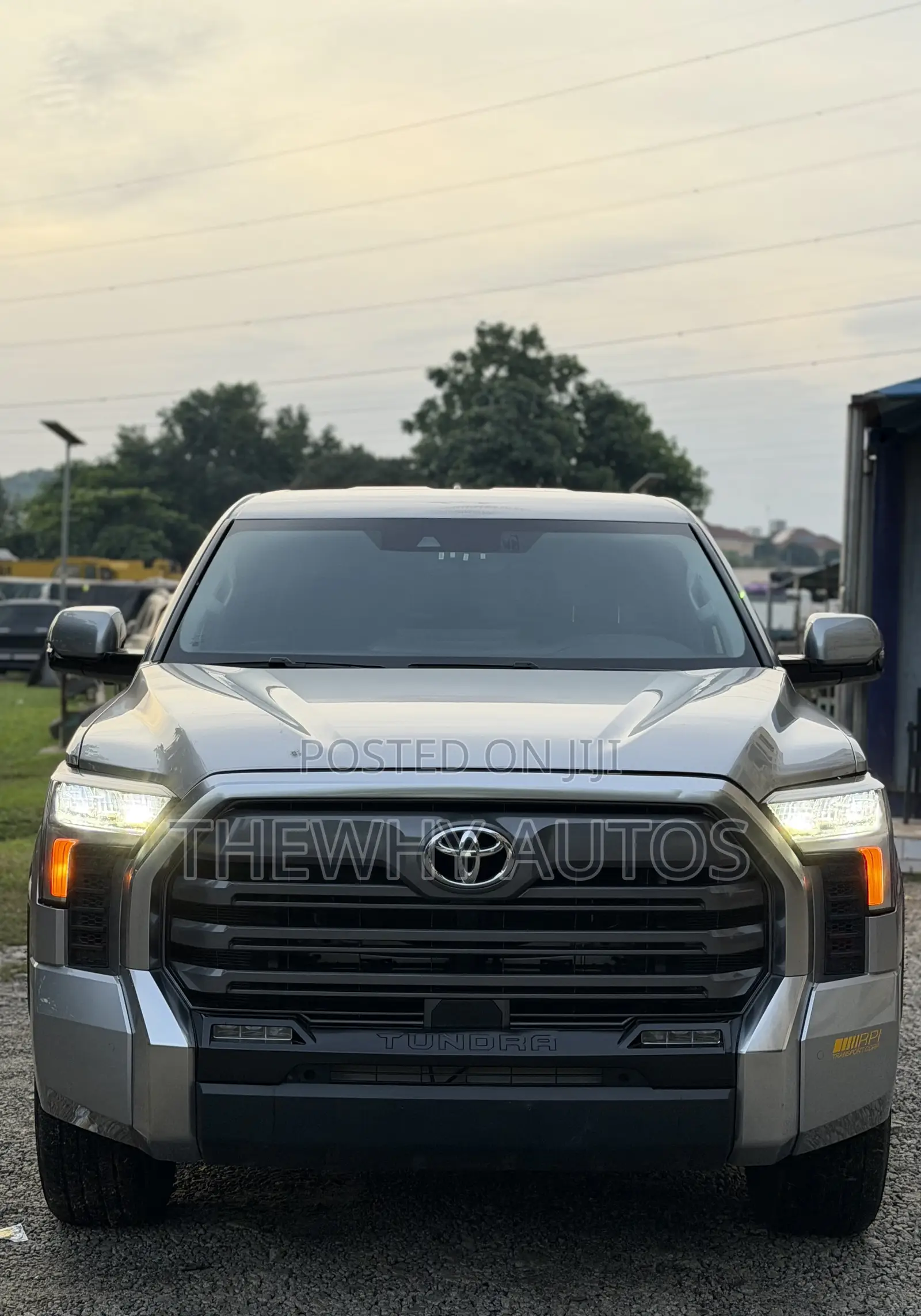 Toyota Tundra Limited CrewMax 6.5' Bed 2024 Silver