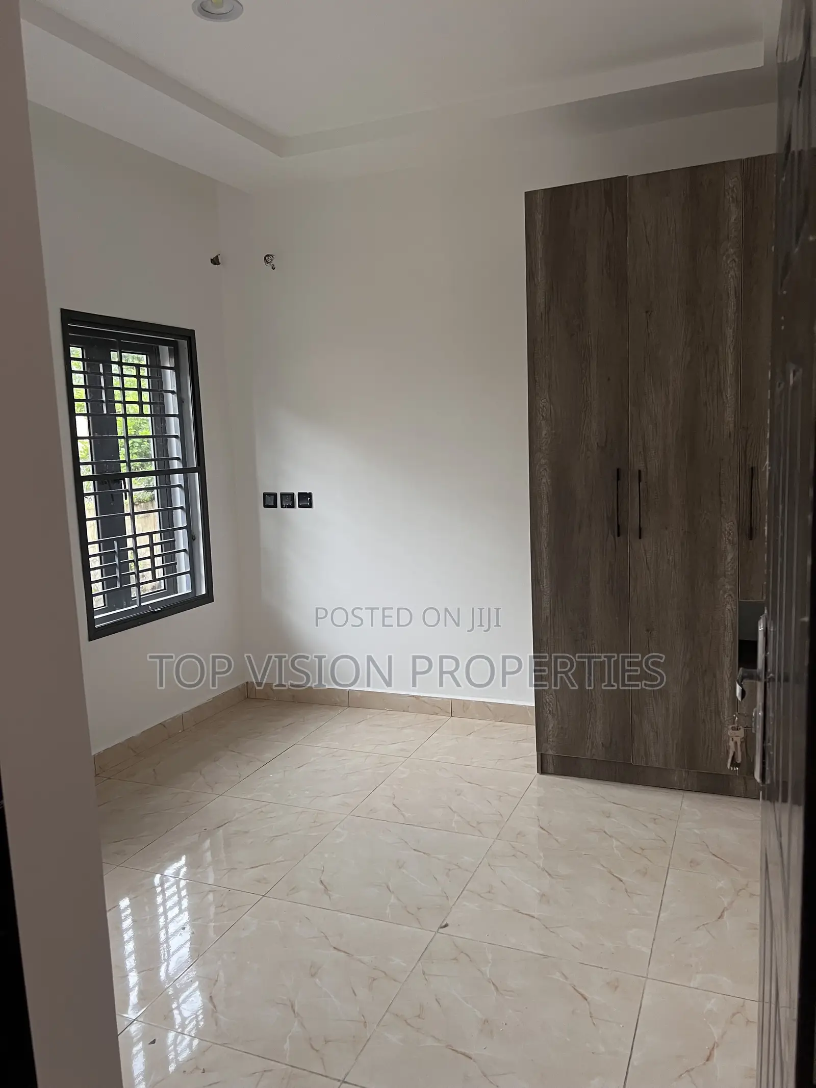 2bdrm Block of Flats in Life Camp for sale