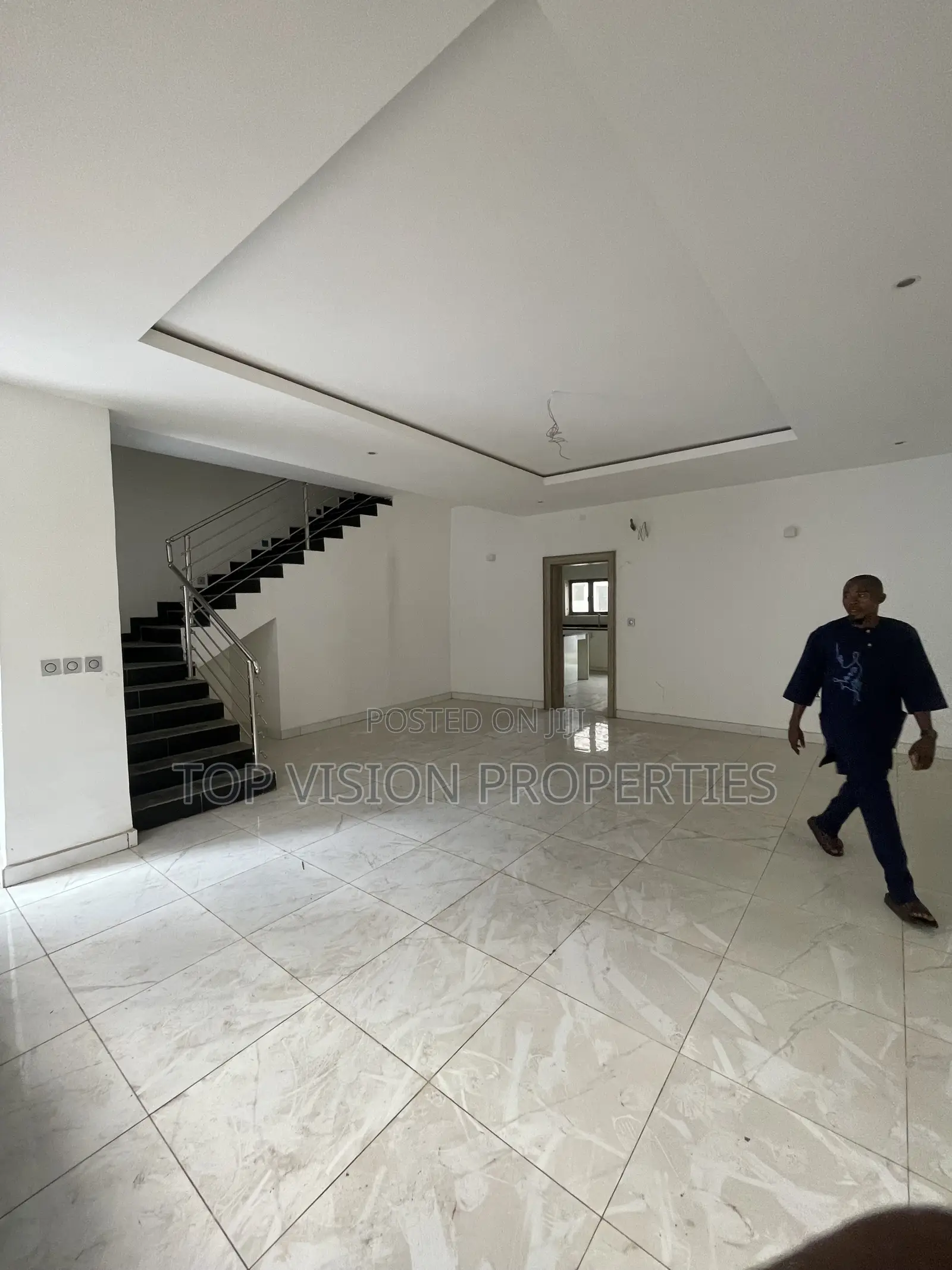 4bdrm Townhouse / Terrace in Life Camp for rent