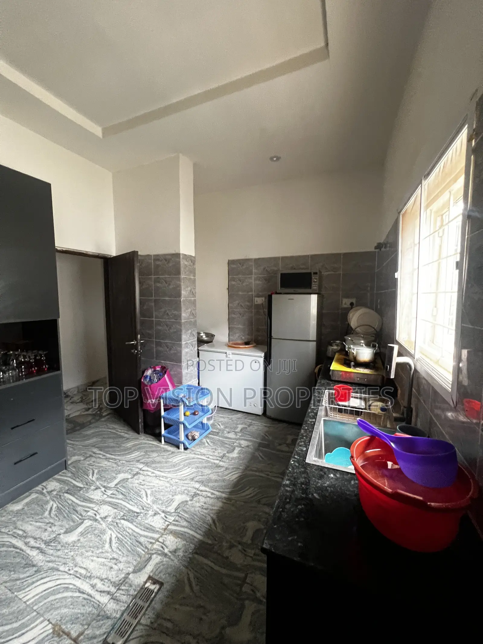 3bdrm Block of Flats in Life Camp for sale