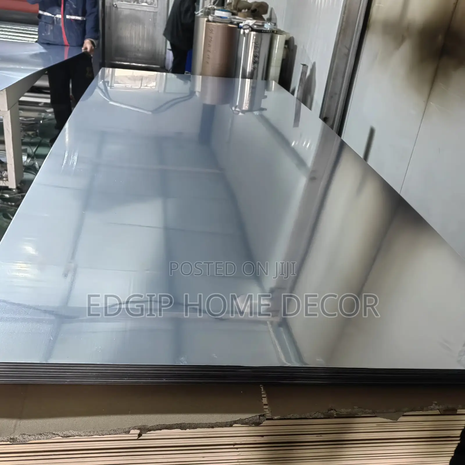 Flexible Acrylic Mirror Board (4ft by 9ft)