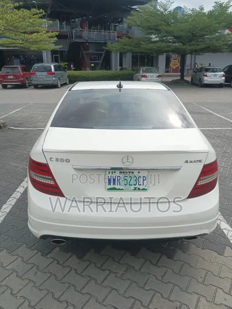 Mercedes-Benz C300 2010 White