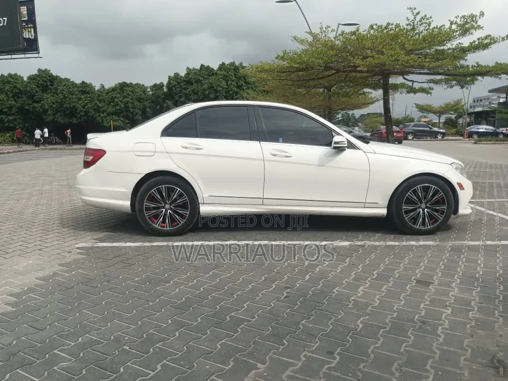 Mercedes-Benz C300 2010 White