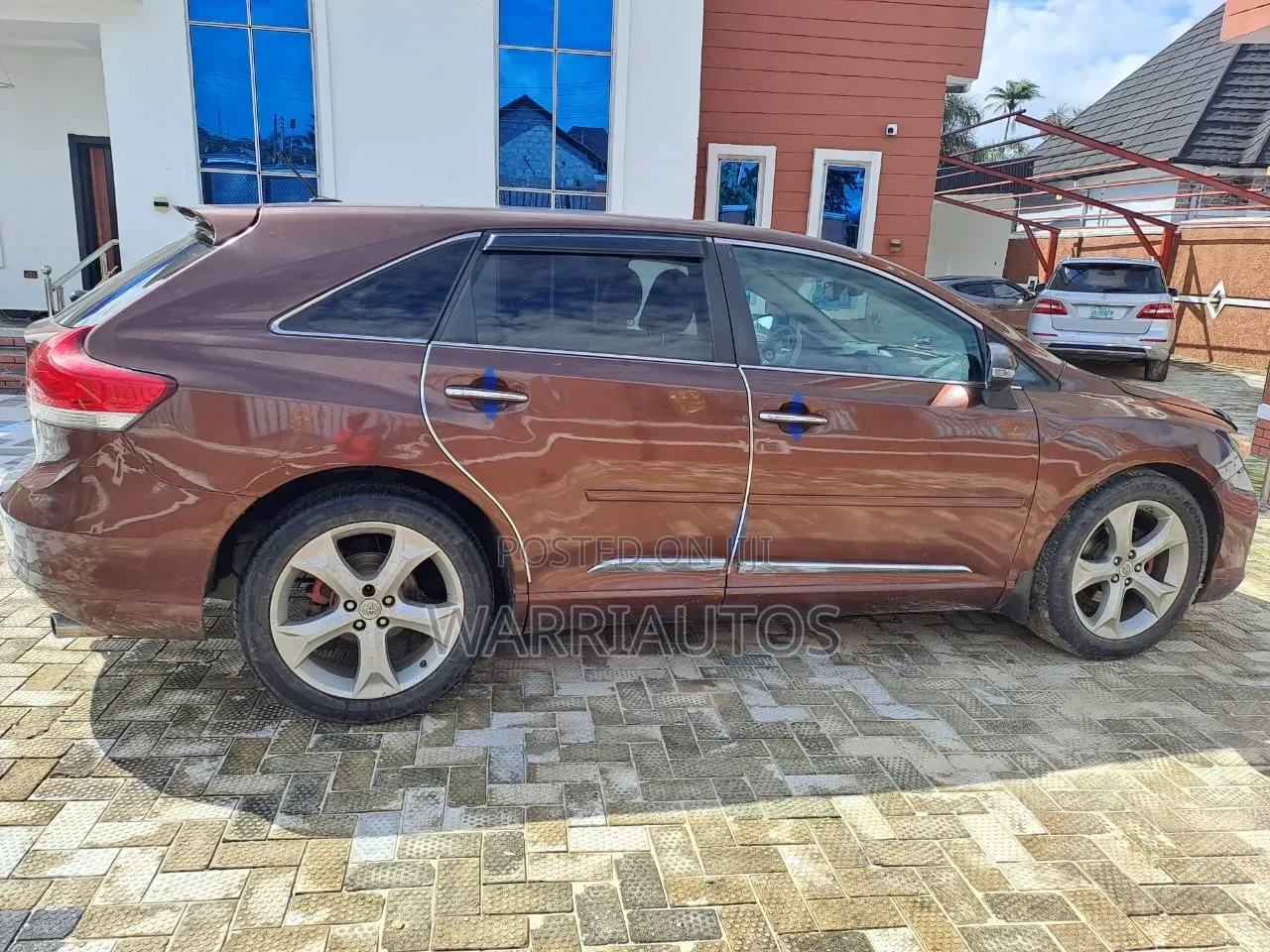 Toyota Venza 2010 Brown