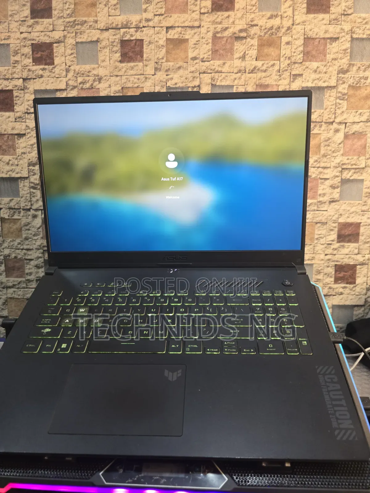 Laptop Asus TUF Gaming A17 16GB AMD Ryzen 7 SSD 1T