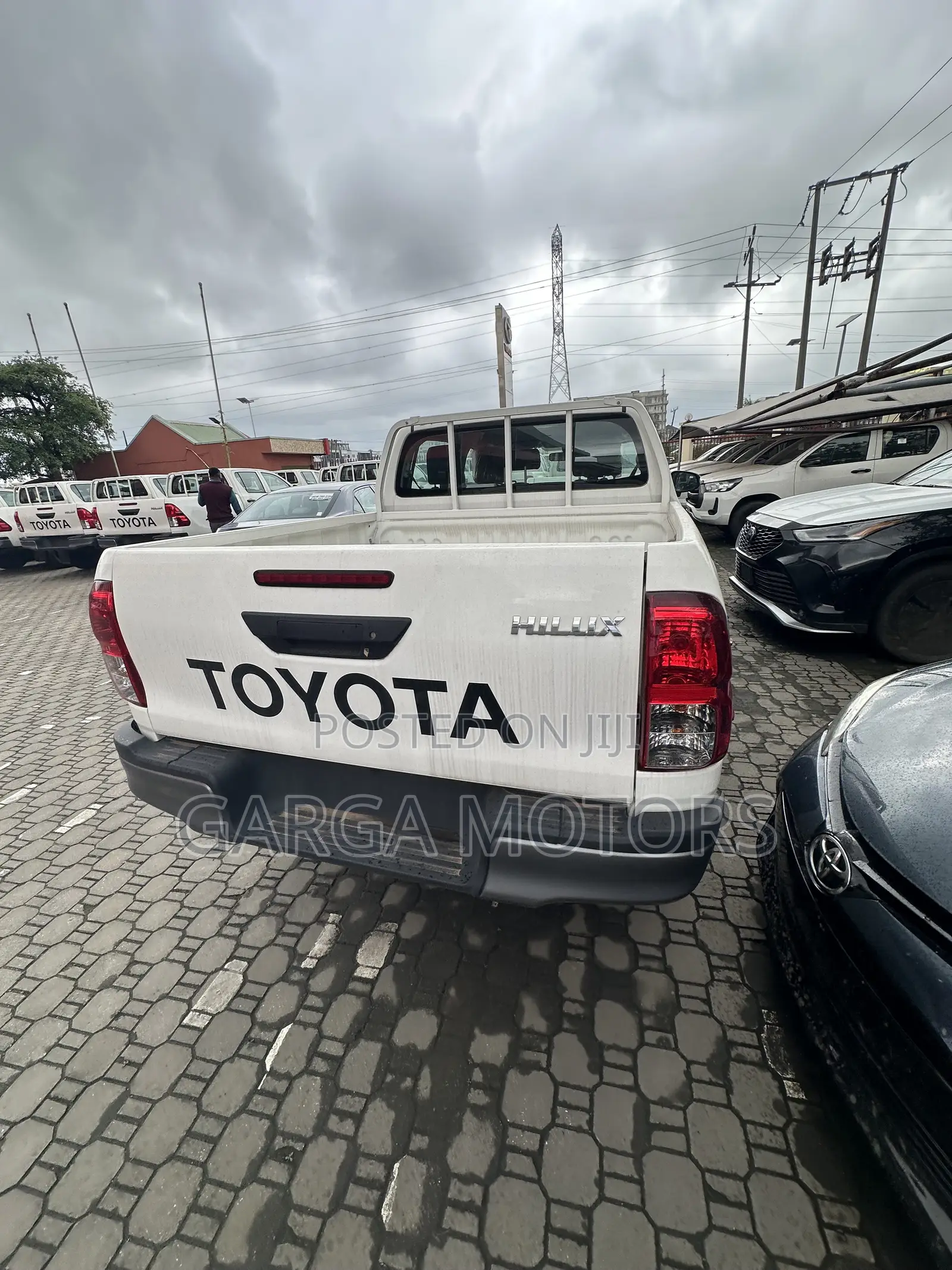 New Toyota Hilux 2025 White