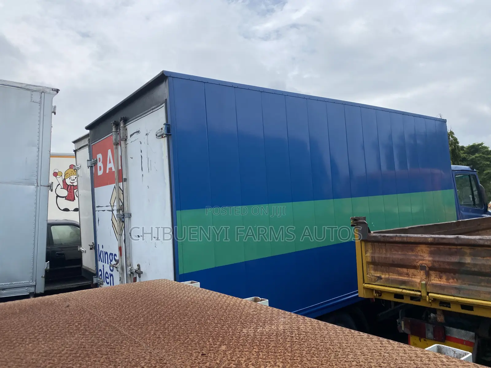 Mecedece 408D Cargo Truck
