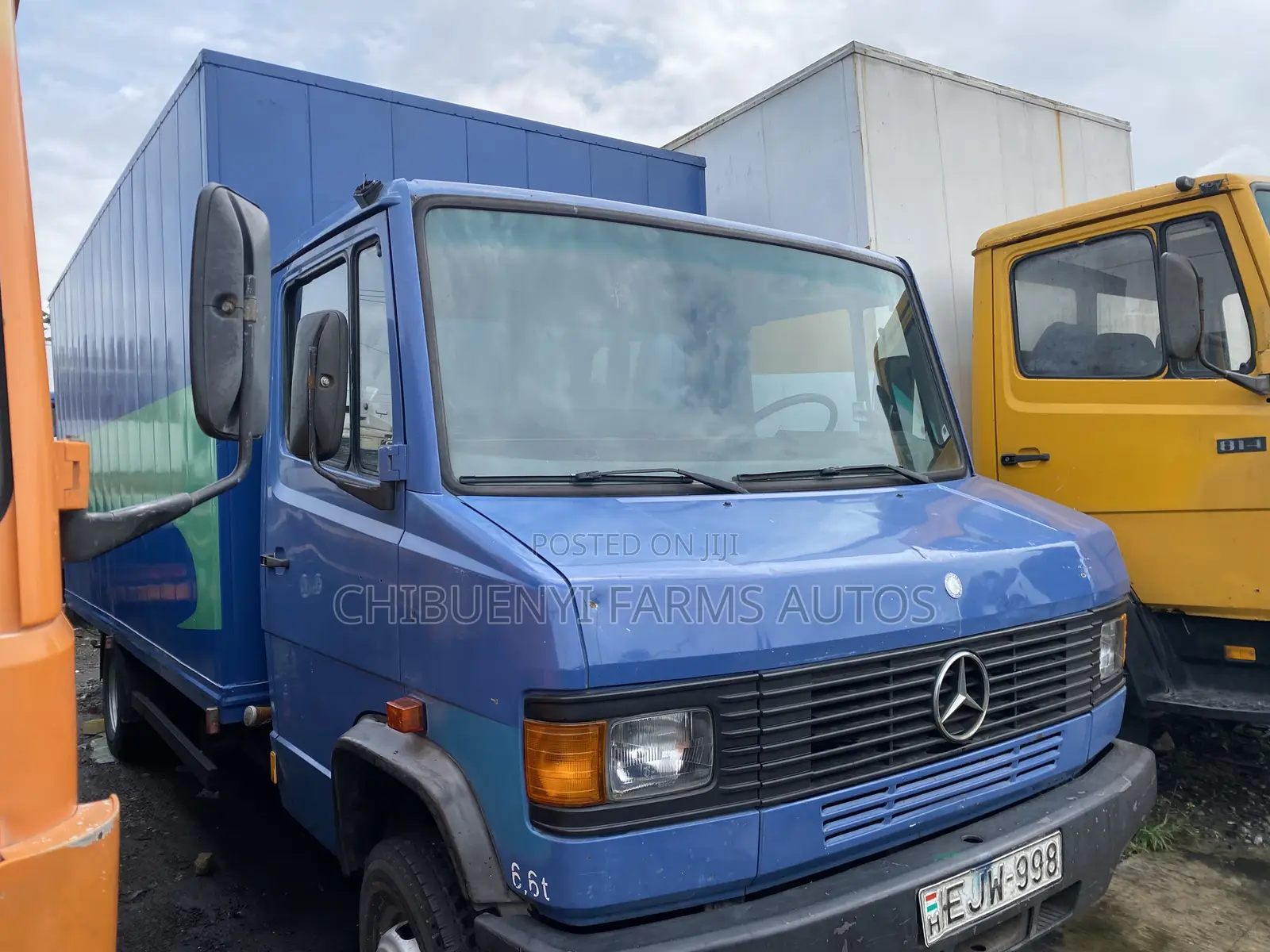 Mecedece 408D Cargo Truck