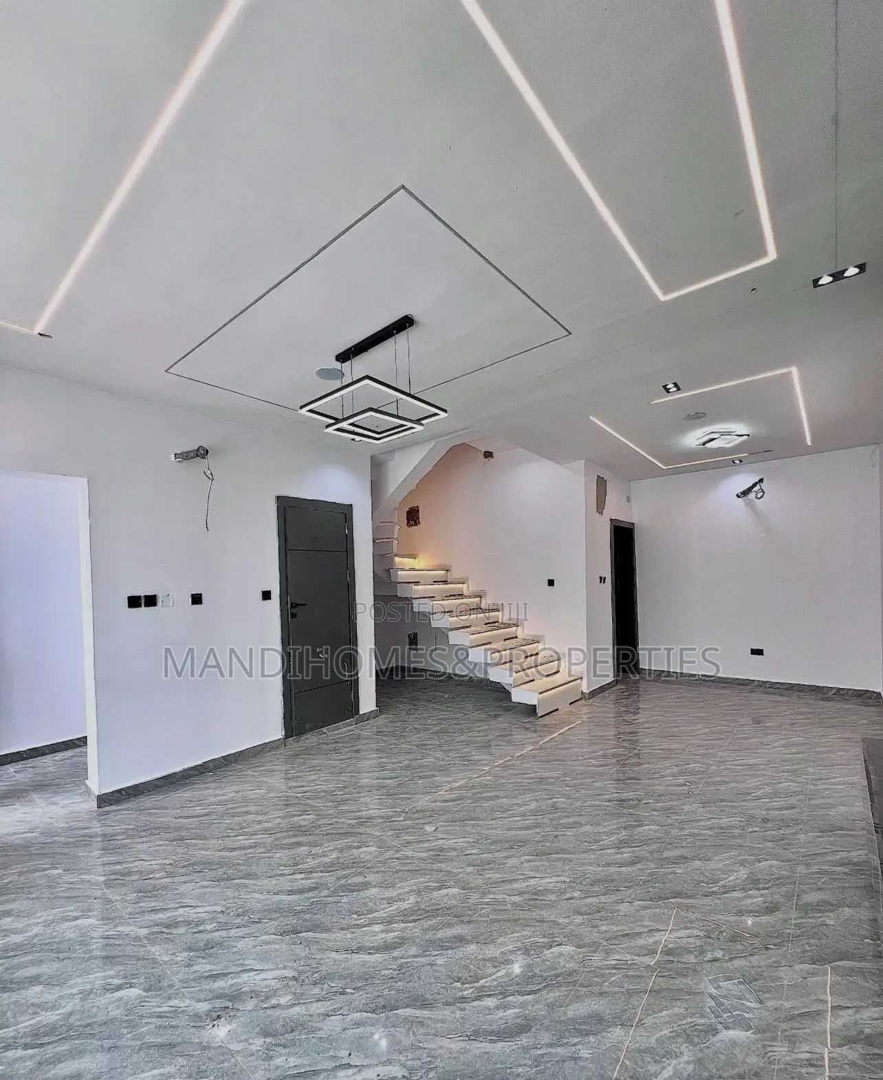 4bdrm Duplex in Lekki Phase 2 for sale