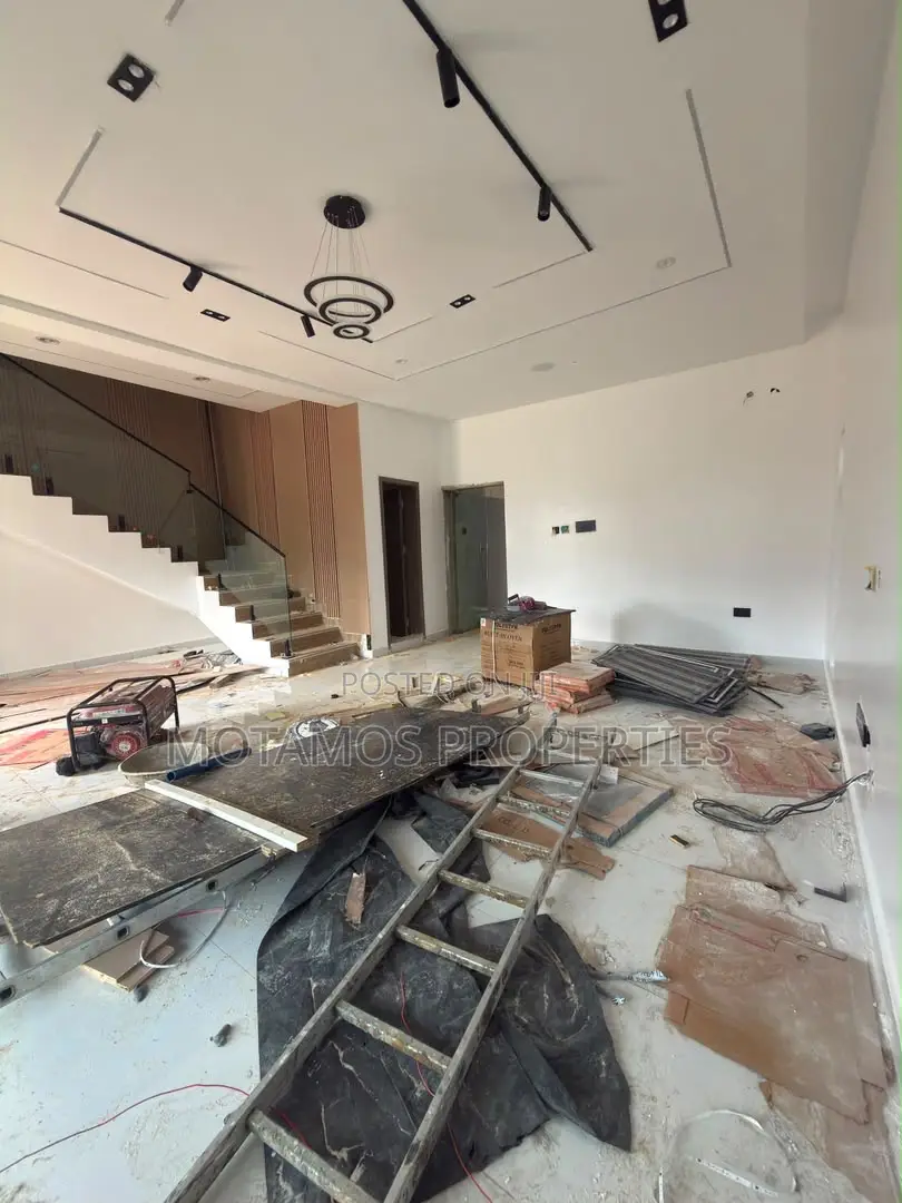 Furnished 4bdrm Duplex in Woji for sale