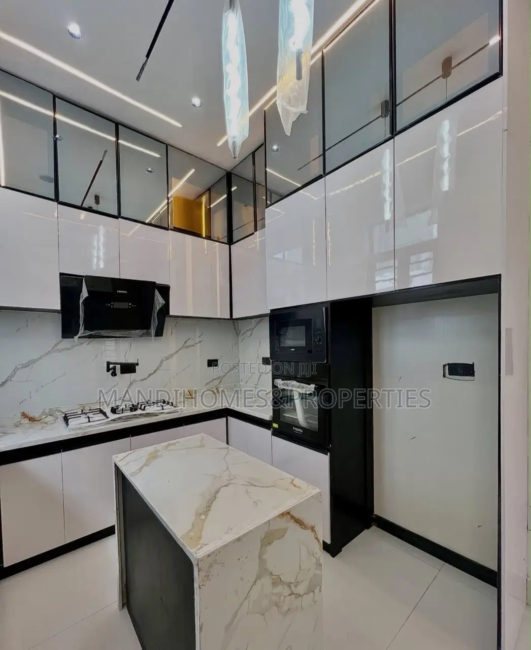4bdrm Duplex in Lekki for sale