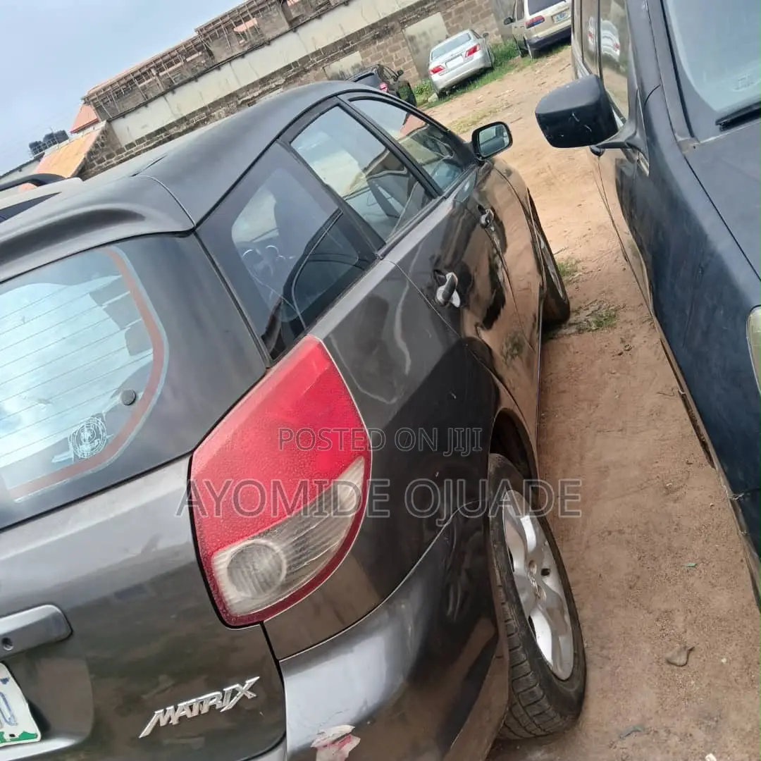 Toyota Matrix 2004 Gray
