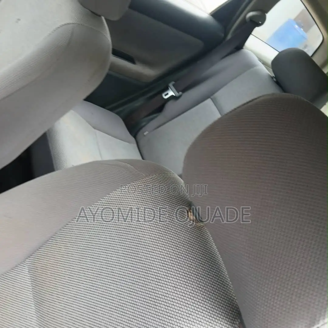 Toyota Matrix 2004 Gray