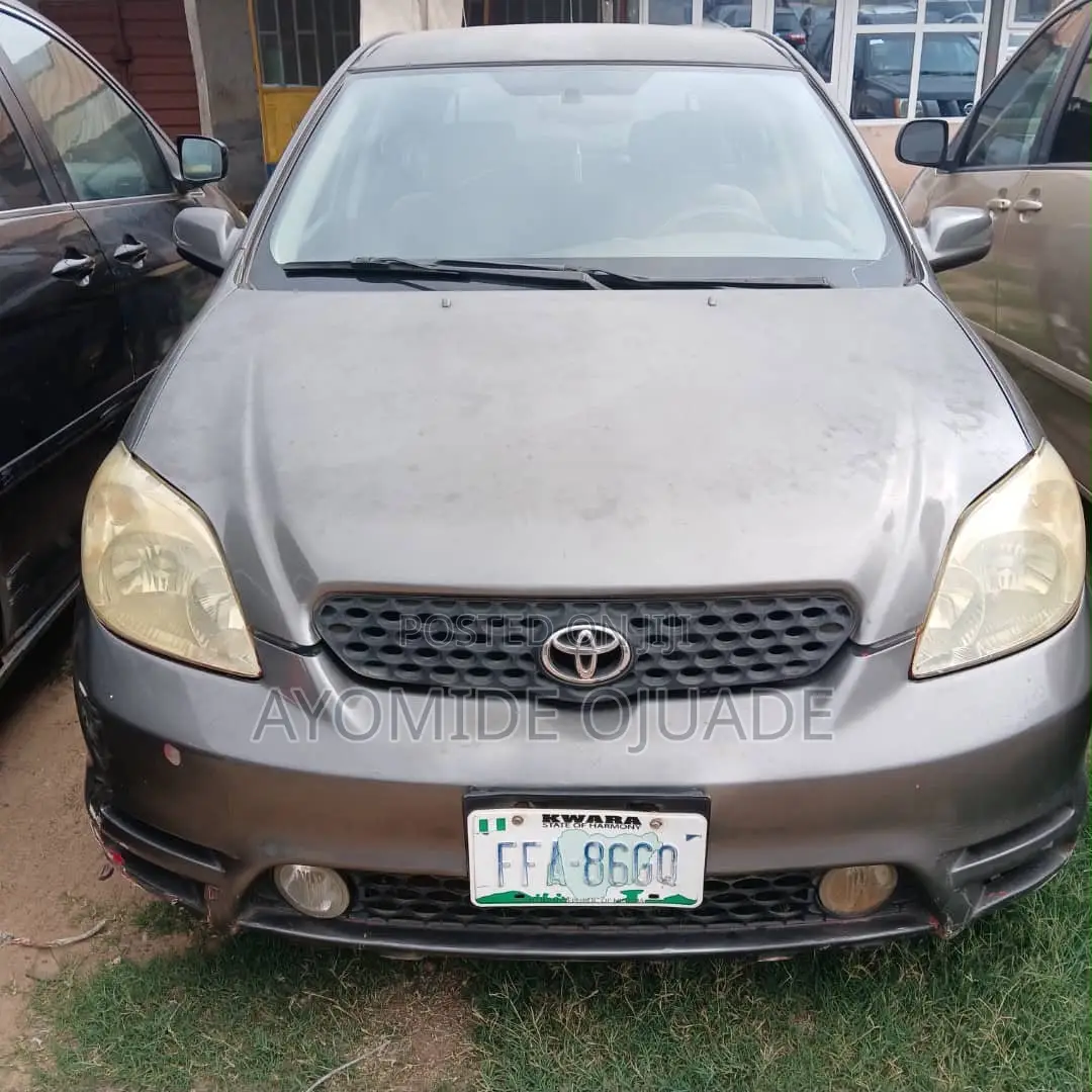 Toyota Matrix 2004 Gray