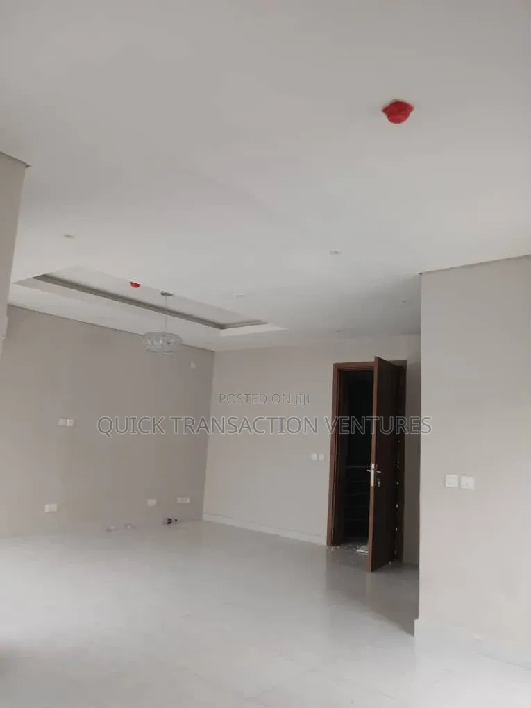 4bdrm Duplex in Diamond Estate, Sangotedo for rent