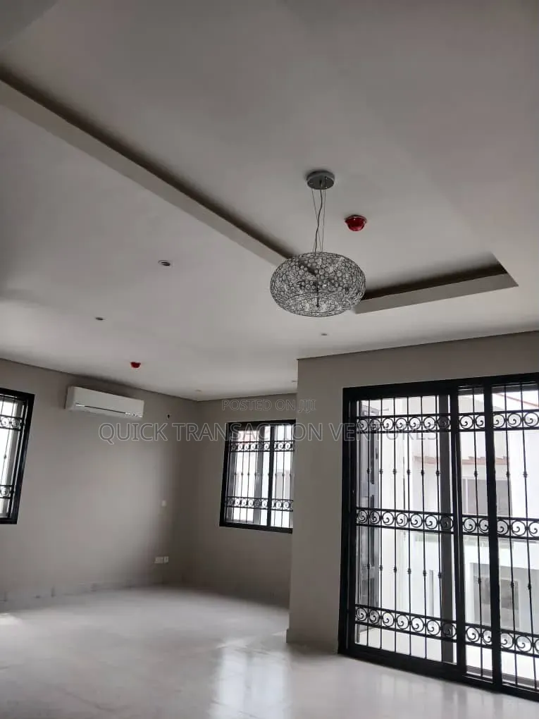 4bdrm Duplex in Diamond Estate, Sangotedo for rent