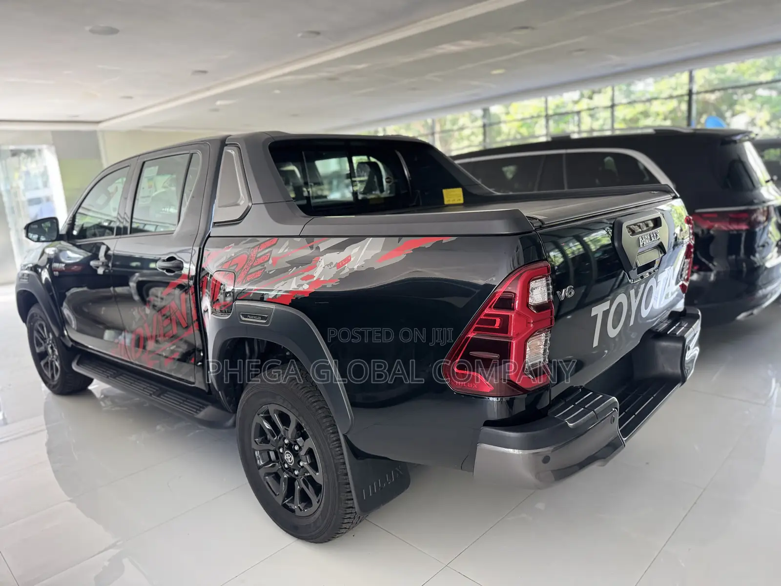 New Toyota Hilux 2025 Black