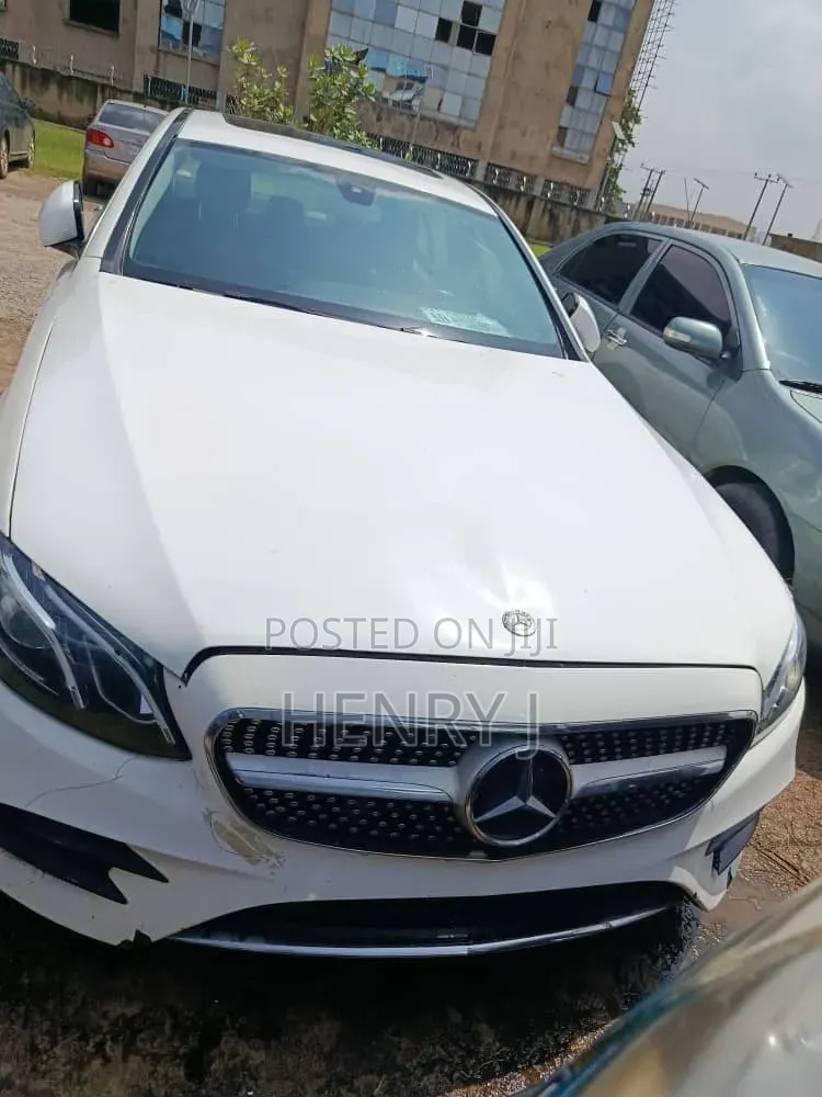 Mercedes-Benz E300 2018 White