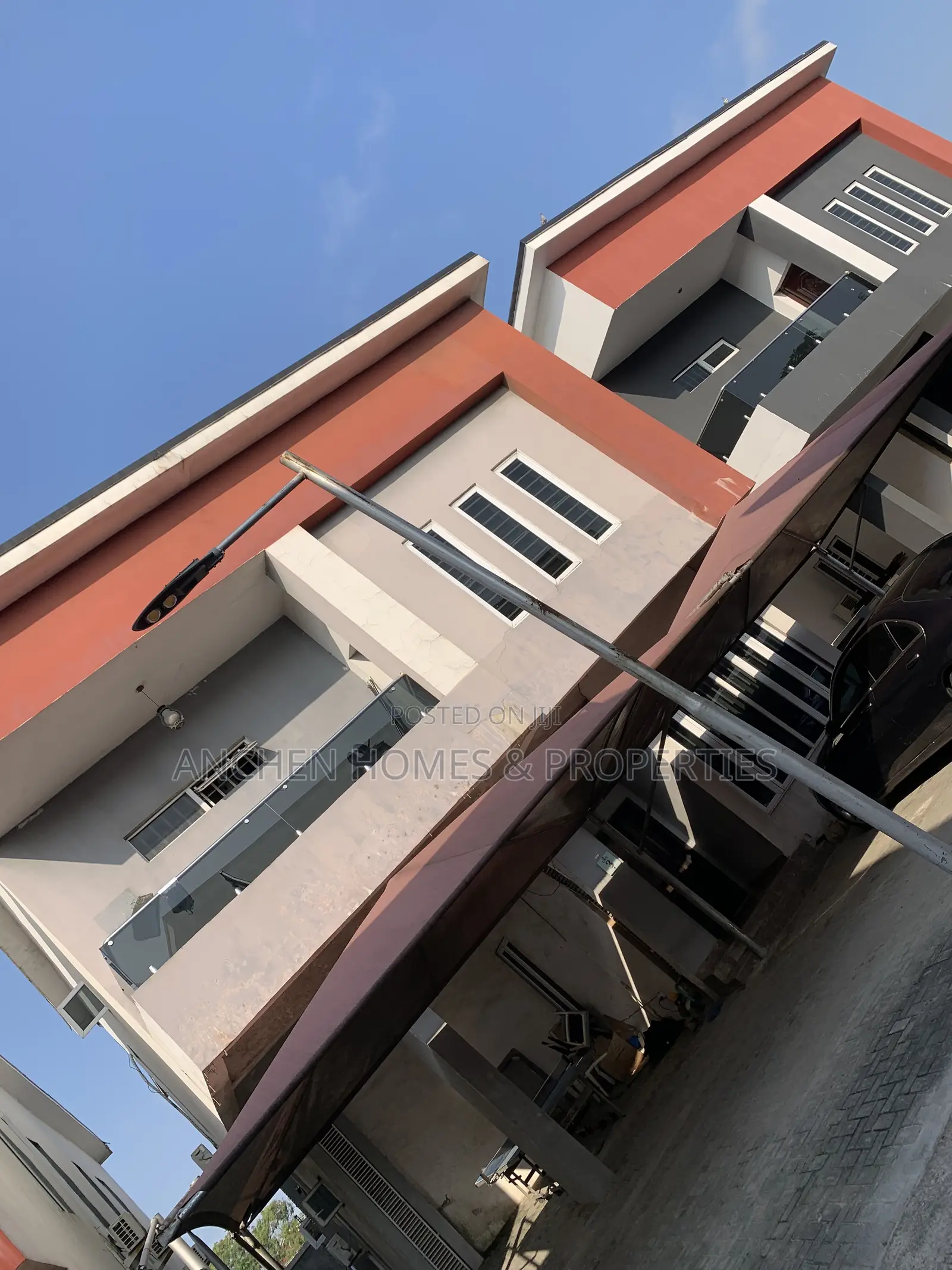 5bdrm Duplex in Zero Flooded And, Lekki for sale