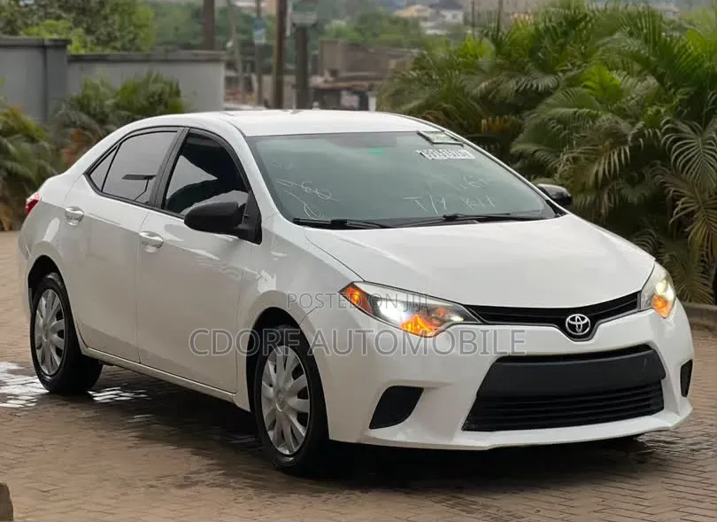 Toyota Corolla 2014 White