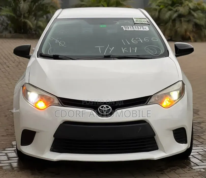 Toyota Corolla 2014 White
