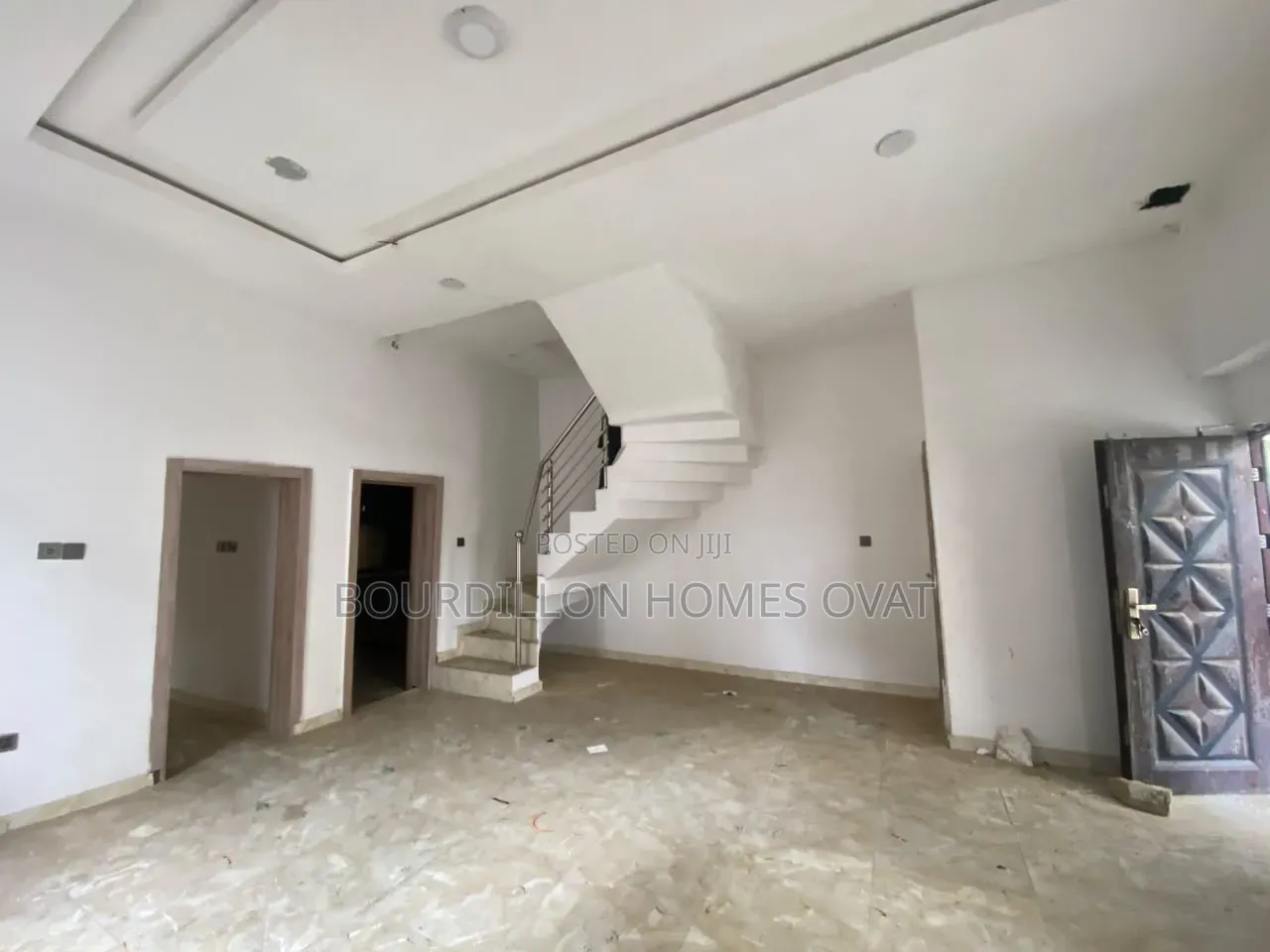 4bdrm Duplex in Harris Drive By Vgc for rent