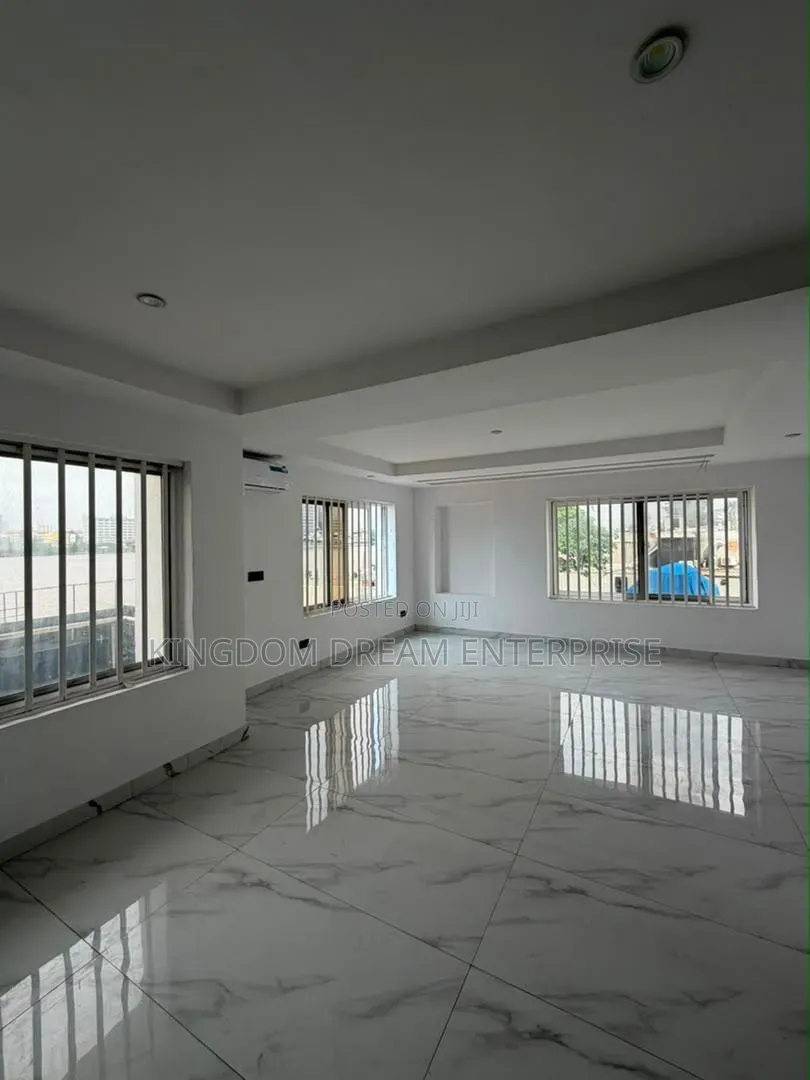 2bdrm Apartment in Maplewood Estate, Oko-Oba for rent