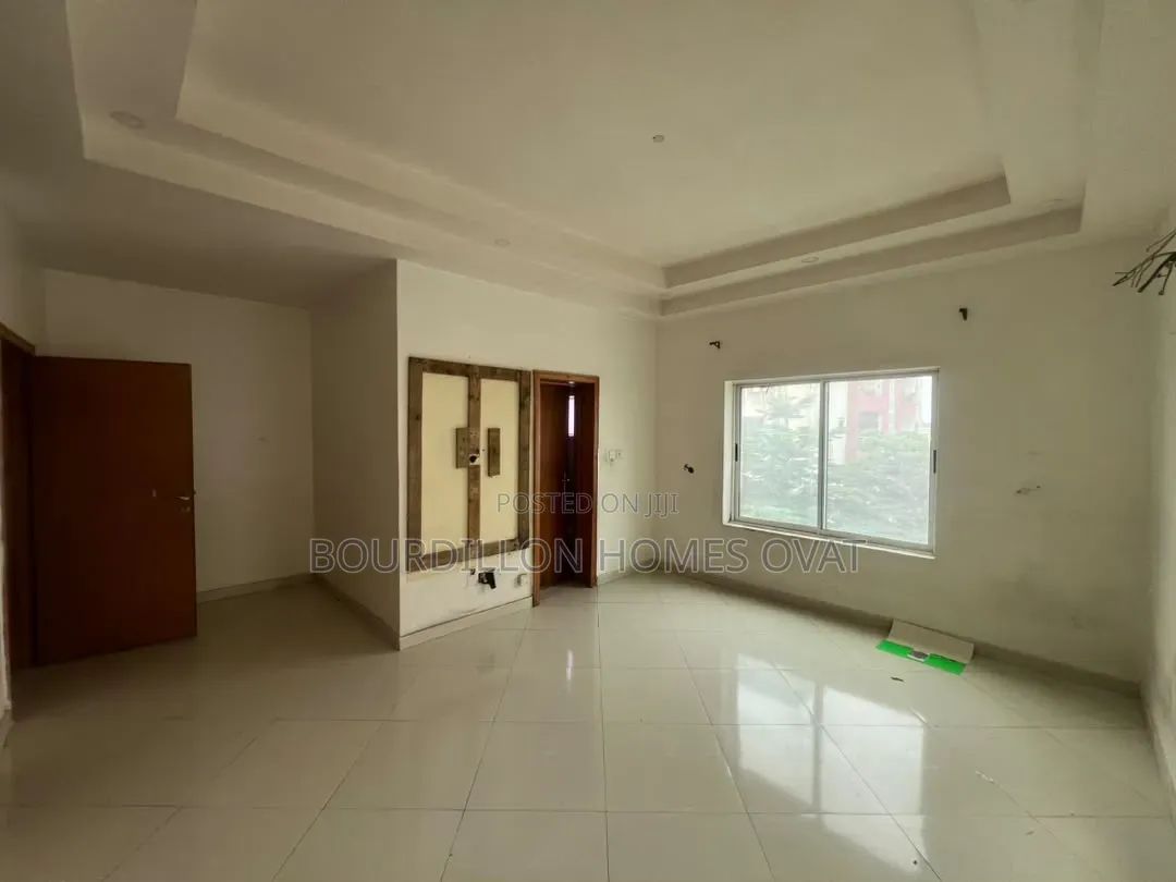 3bdrm Apartment in Ikate Lekki Lagos for rent