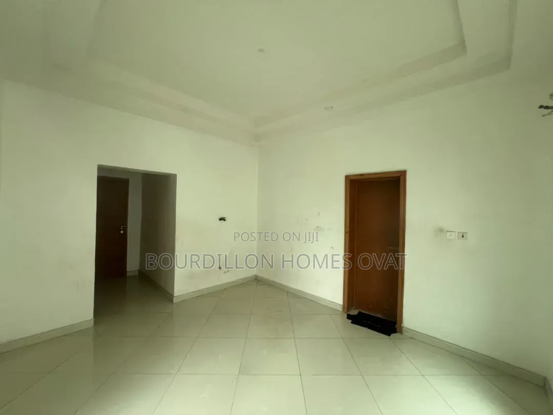3bdrm Apartment in Ikate Lekki Lagos for rent