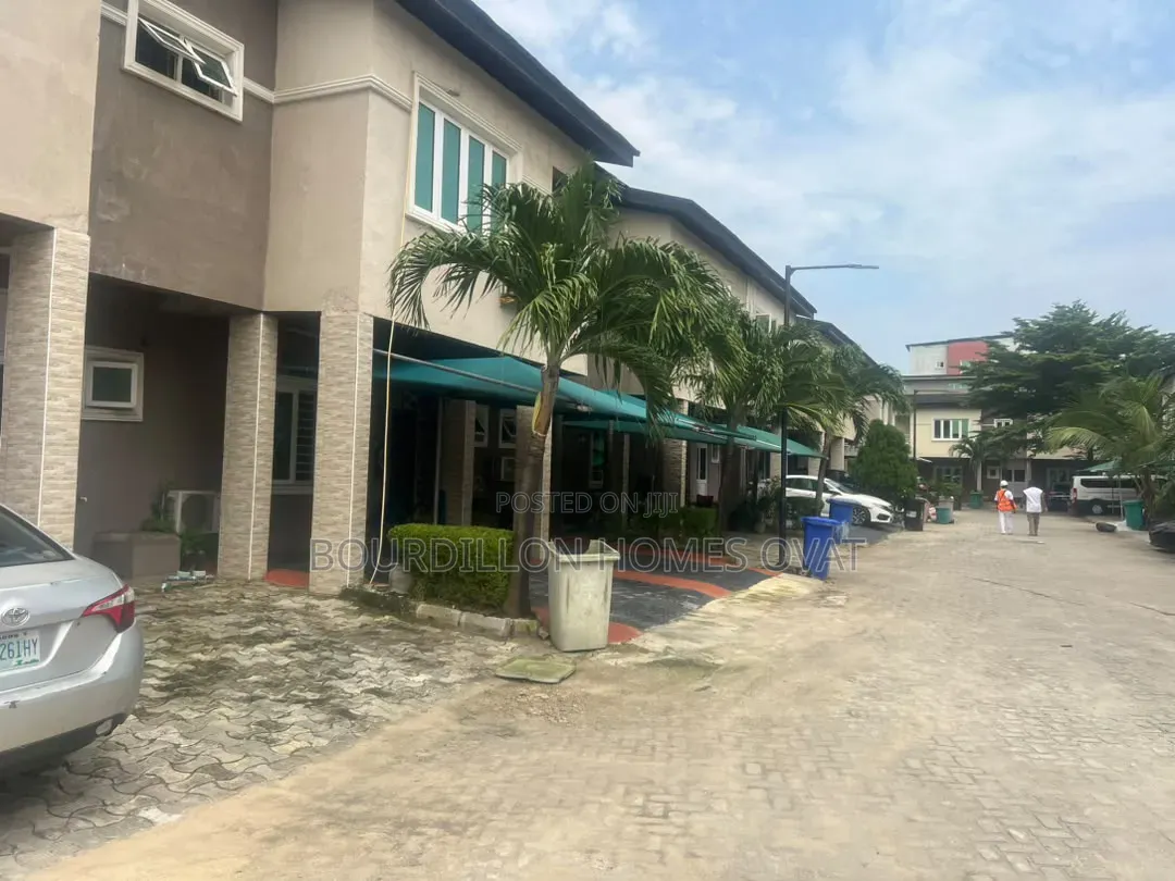 4bdrm Duplex in Ikate Lekki Lagos for rent