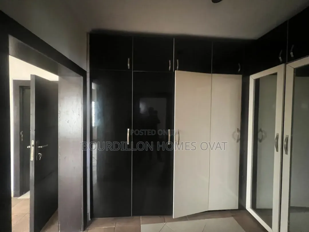 4bdrm Duplex in Ikate Lekki Lagos for rent