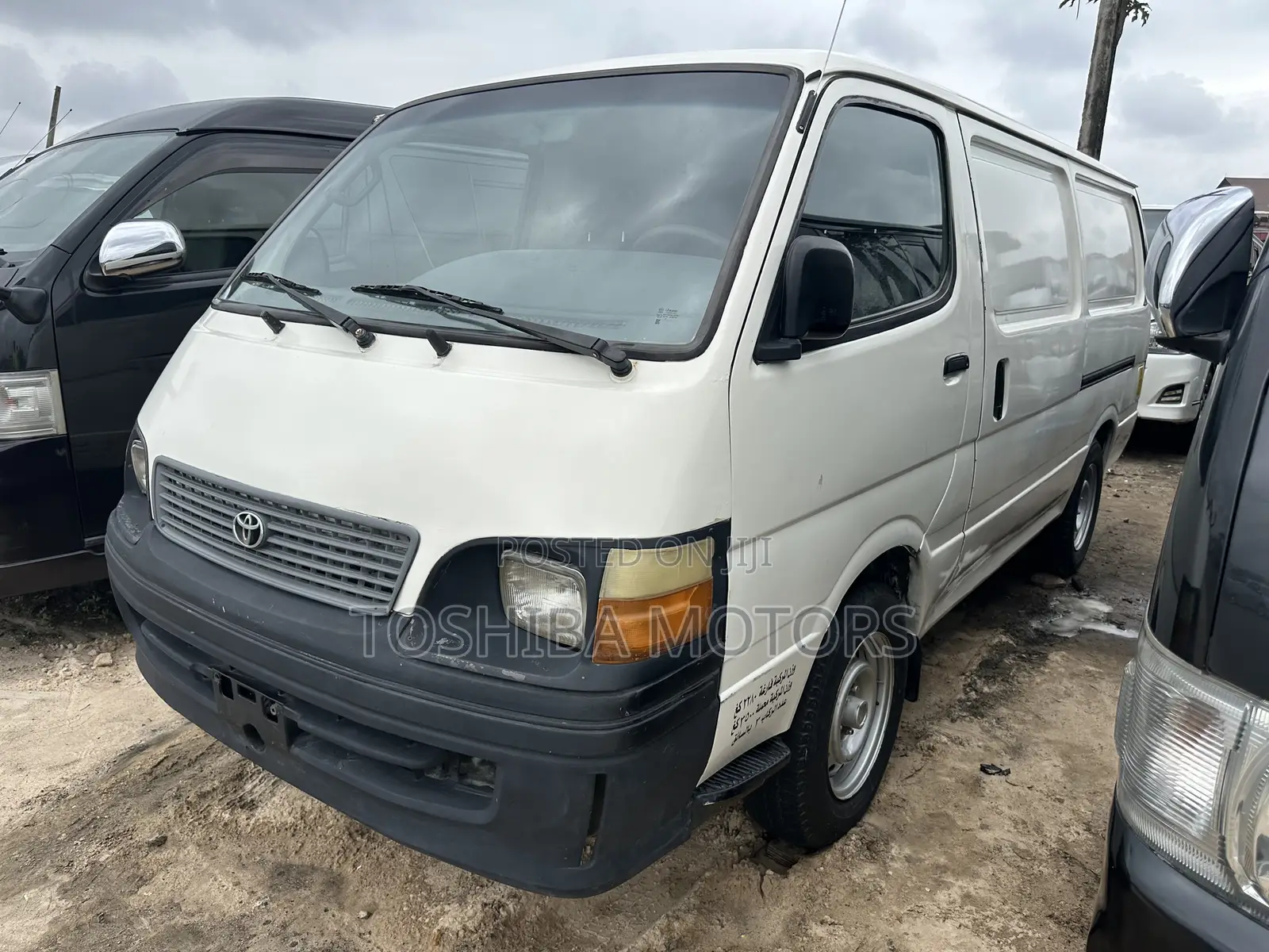 Toyota HiAce 1998 White