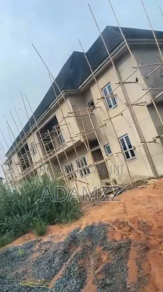 3bdrm Block of Flats in Heritage Estate, Enugu for sale