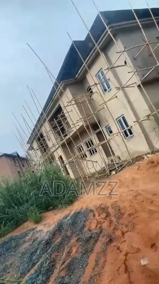 3bdrm Block of Flats in Heritage Estate, Enugu for sale