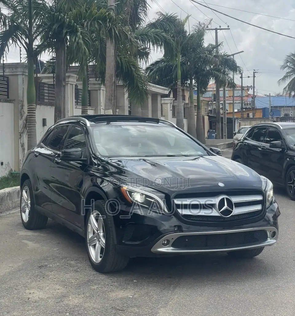 Mercedes-Benz GLA 250 2016 Black